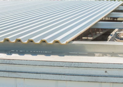 Aislamientoi de techo Ecogrek San Jose Costa Rica, aislamiento de techos de casas, reducción de ruido de lluvia, reducción de condensación, panel de techo aislado, solución barata de techo