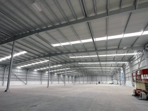 Aislamiento Térmico para Fábrica Farmacéutica en Clima Tropical